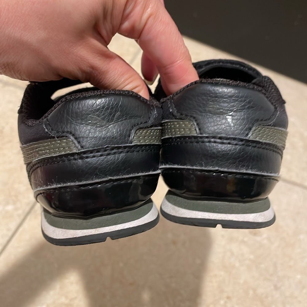Toddler Sz 9 ST Runner V2 Velcro sneakers - Picture 6 of 7